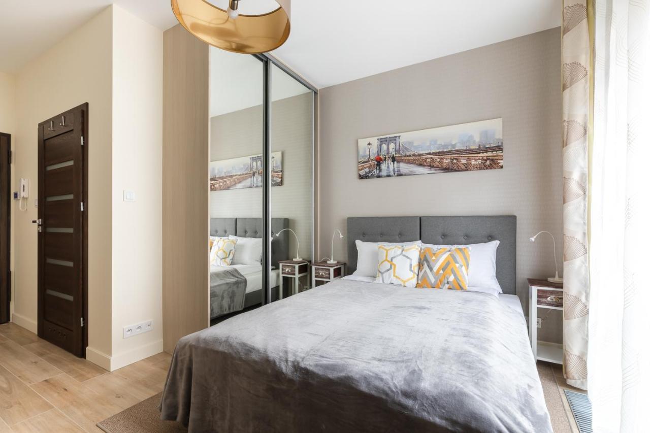 Pawia 51 - Comfort Studio By Noclegi Renters Warschau Buitenkant foto